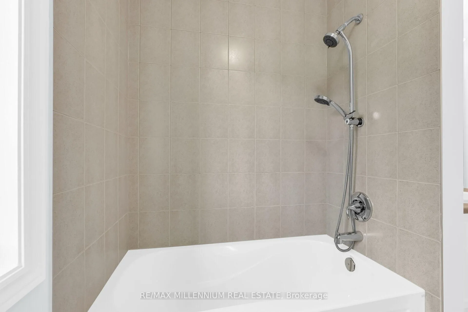 Photo 37 of 275 Hansard Drive, Vaughan, Vellore Village — HOMEH