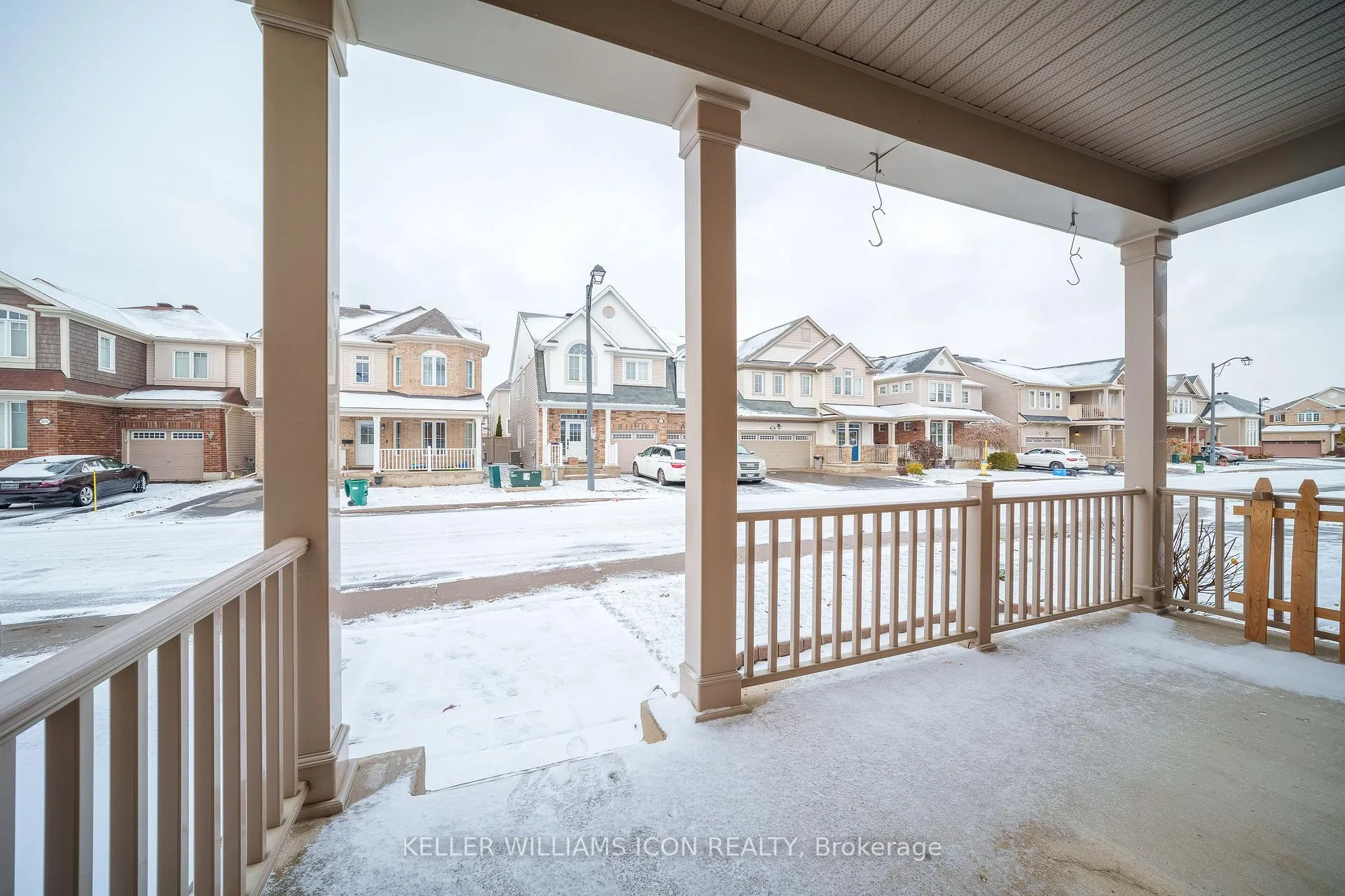 Photo 2 of 2212 Watercolours Way, Ottawa, Barrhaven - Half Moon Bay — HOMEH