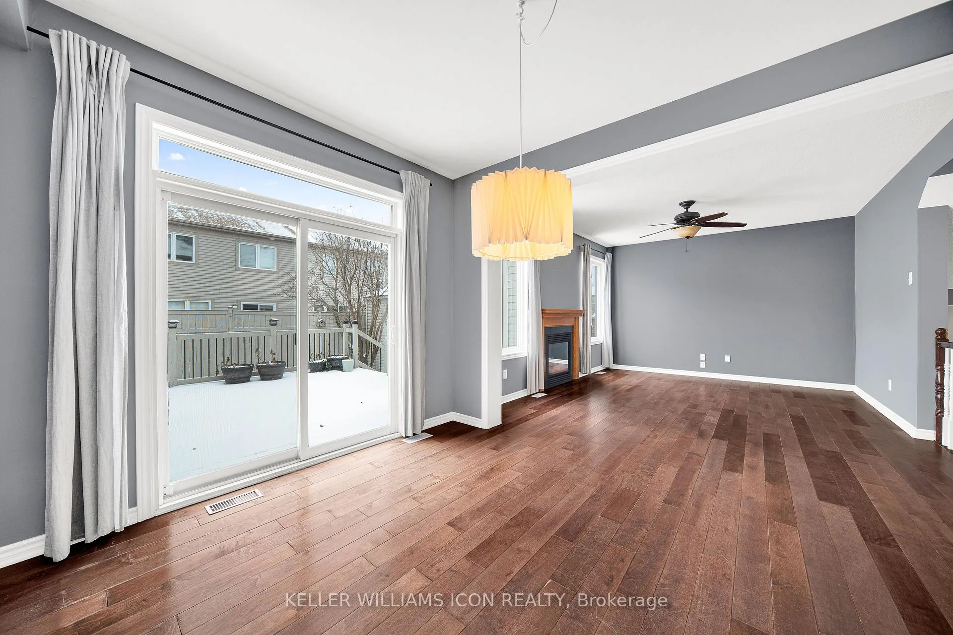Photo 11 of 2212 Watercolours Way, Ottawa, Barrhaven - Half Moon Bay — HOMEH