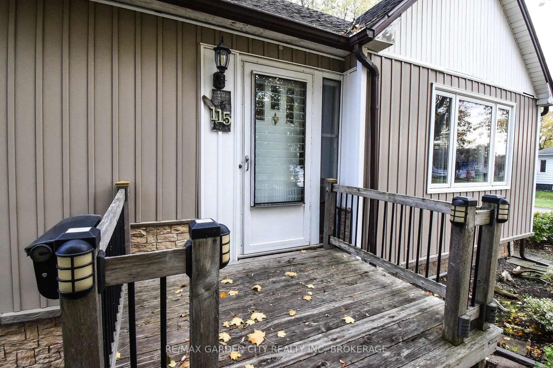 Photo 9 of 115 Marshall Avenue, Welland, Broadway — HOMEH