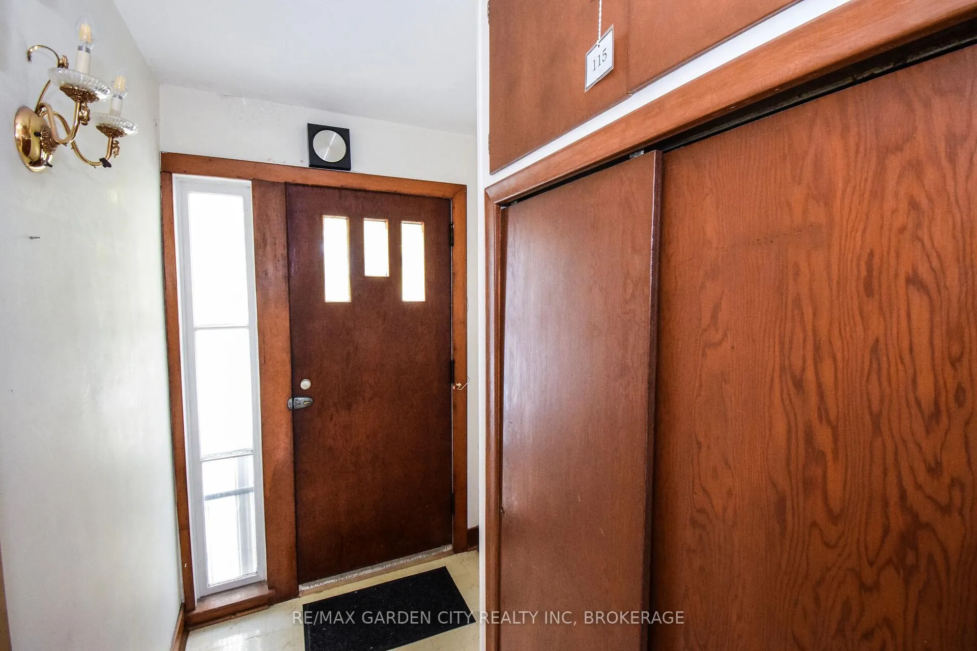 Photo 10 of 115 Marshall Avenue, Welland, Broadway — HOMEH