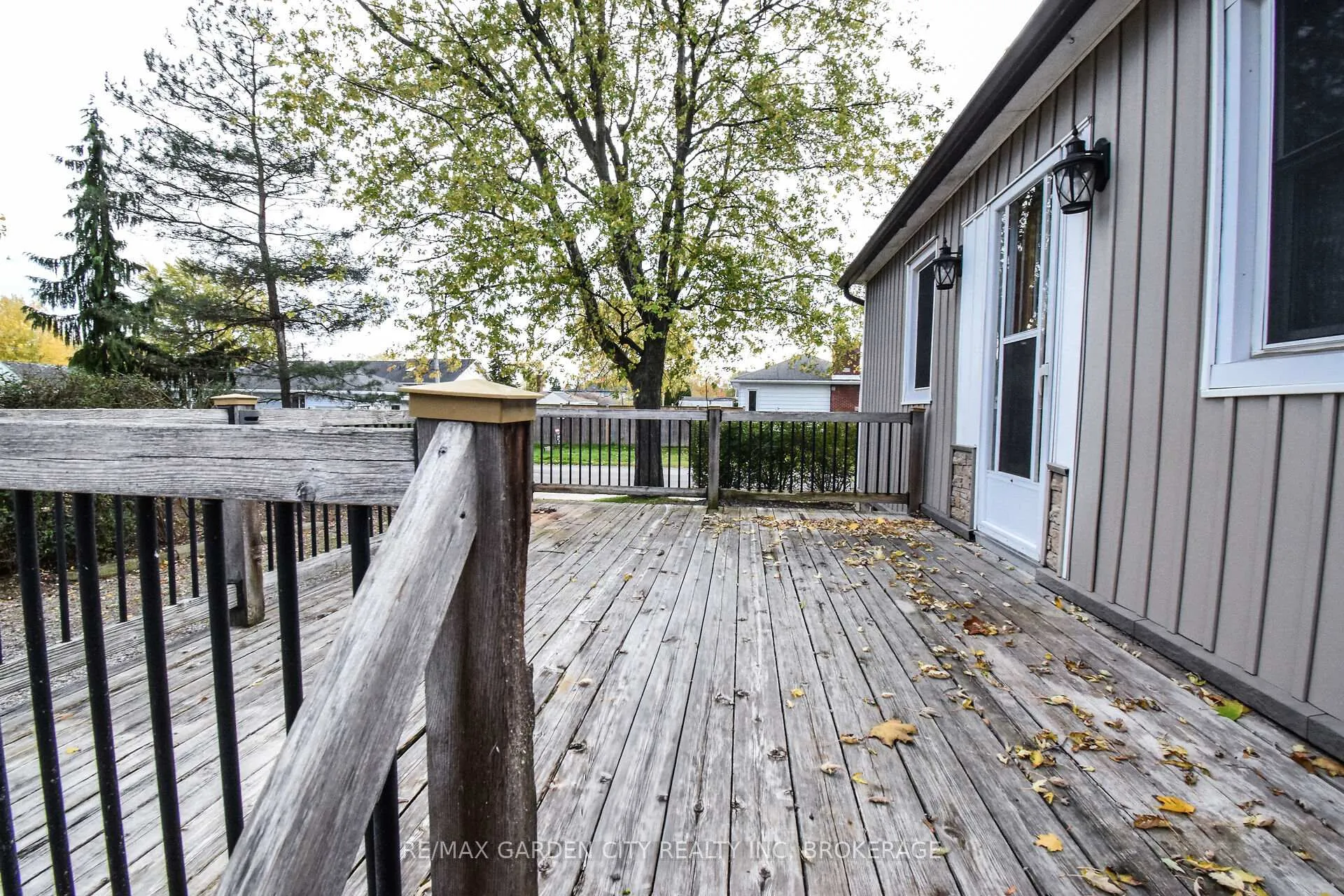 Photo 36 of 115 Marshall Avenue, Welland, Broadway — HOMEH