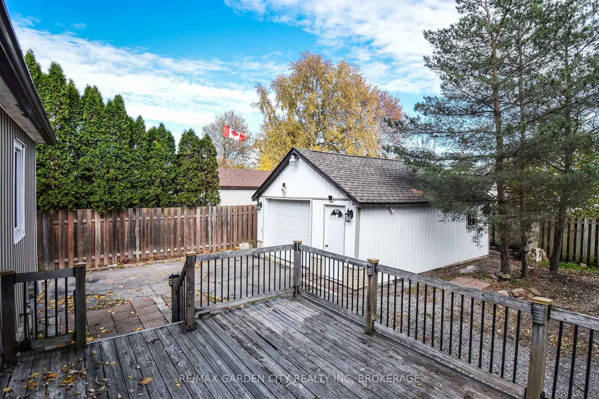 Photo 38 of 115 Marshall Avenue, Welland, Broadway — HOMEH