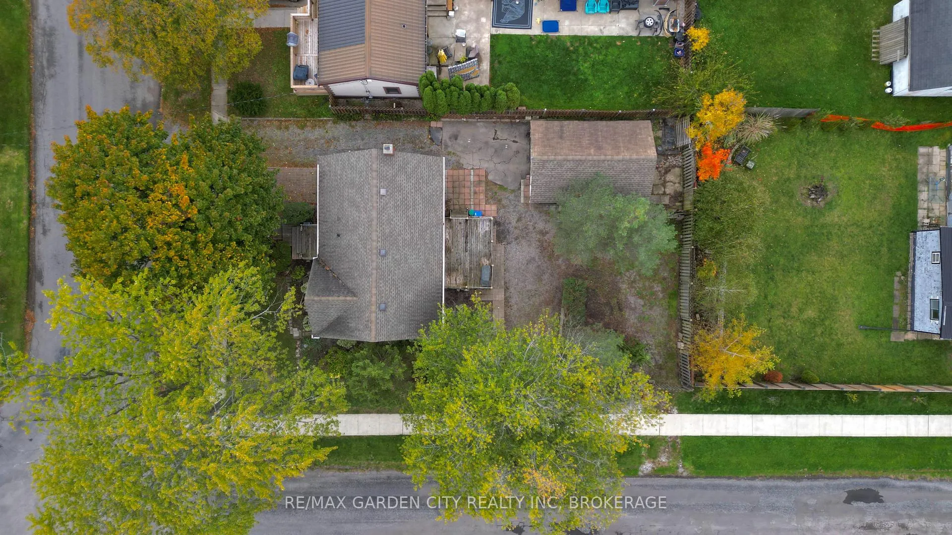 Photo 39 of 115 Marshall Avenue, Welland, Broadway — HOMEH