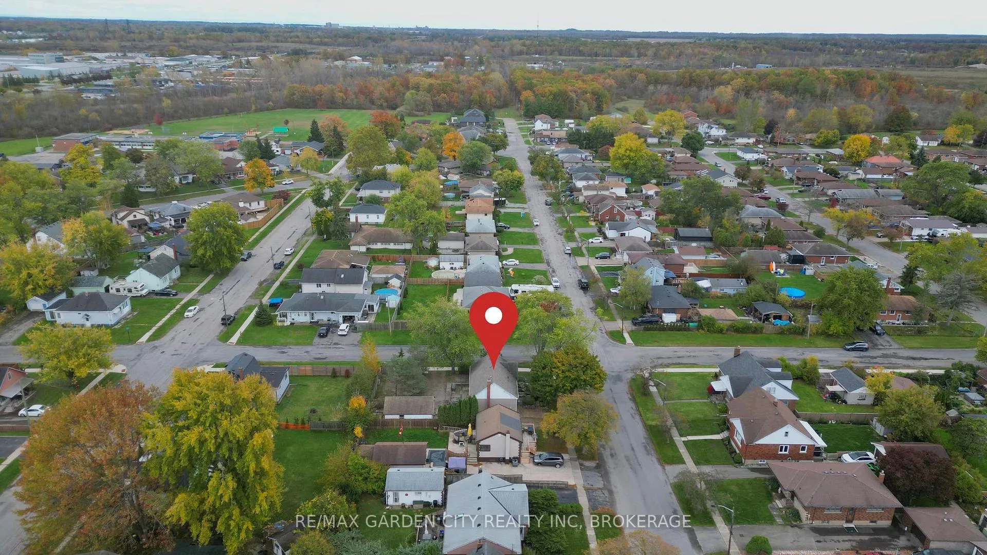 Photo 42 of 115 Marshall Avenue, Welland, Broadway — HOMEH