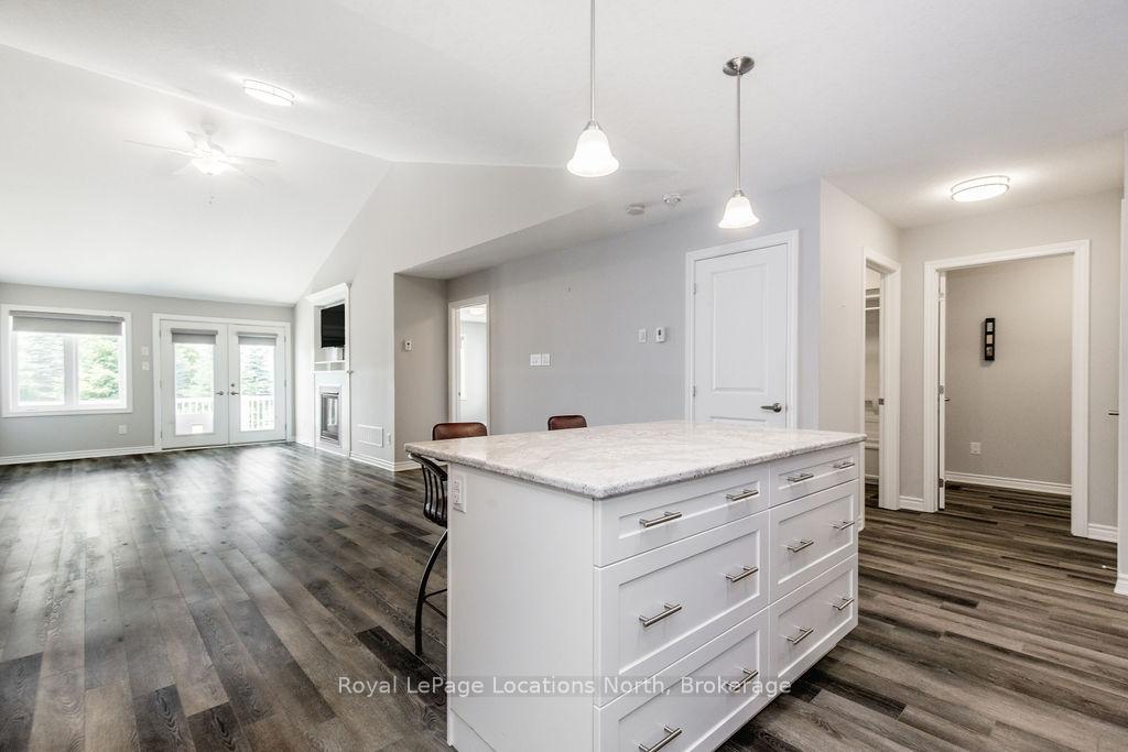 Photo 7 of 26 Ivy Crescent, Wasaga Beach — HOMEH