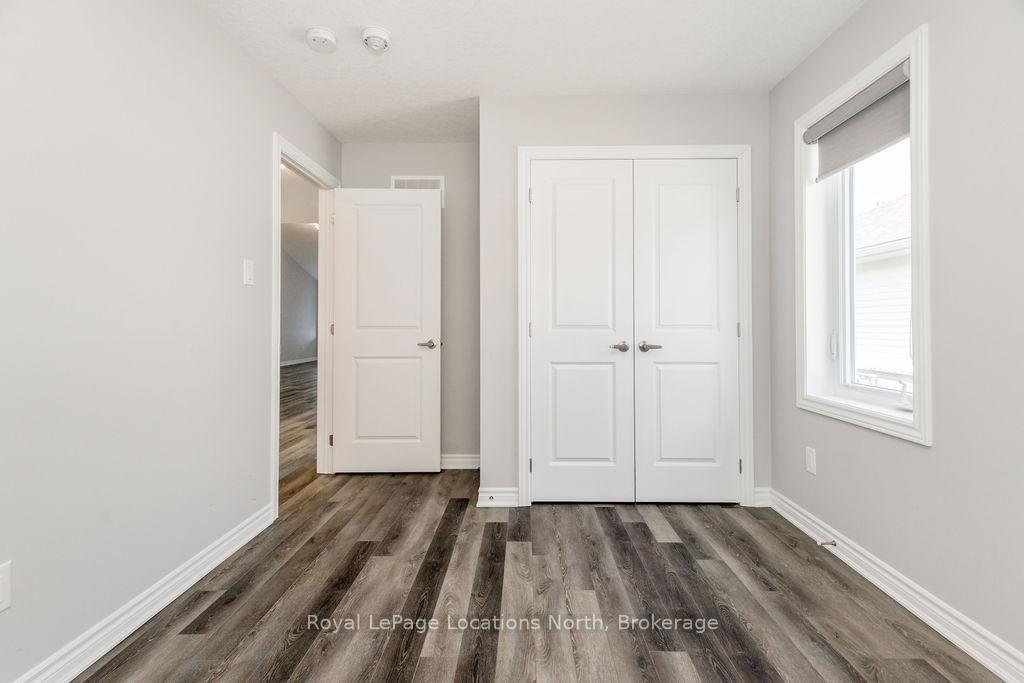 Photo 16 of 26 Ivy Crescent, Wasaga Beach — HOMEH