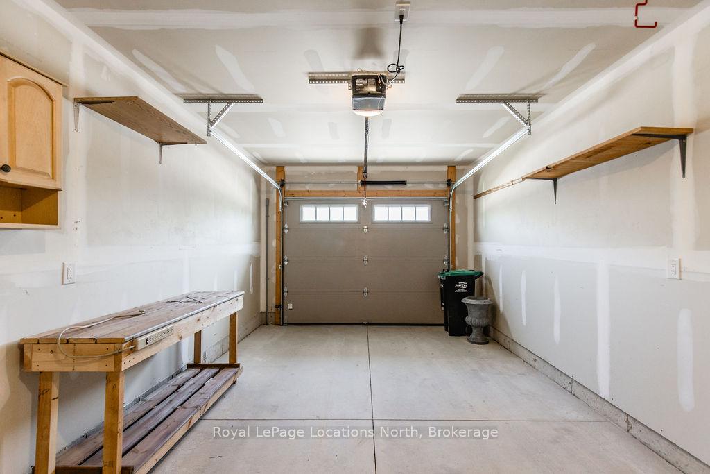 Photo 19 of 26 Ivy Crescent, Wasaga Beach — HOMEH