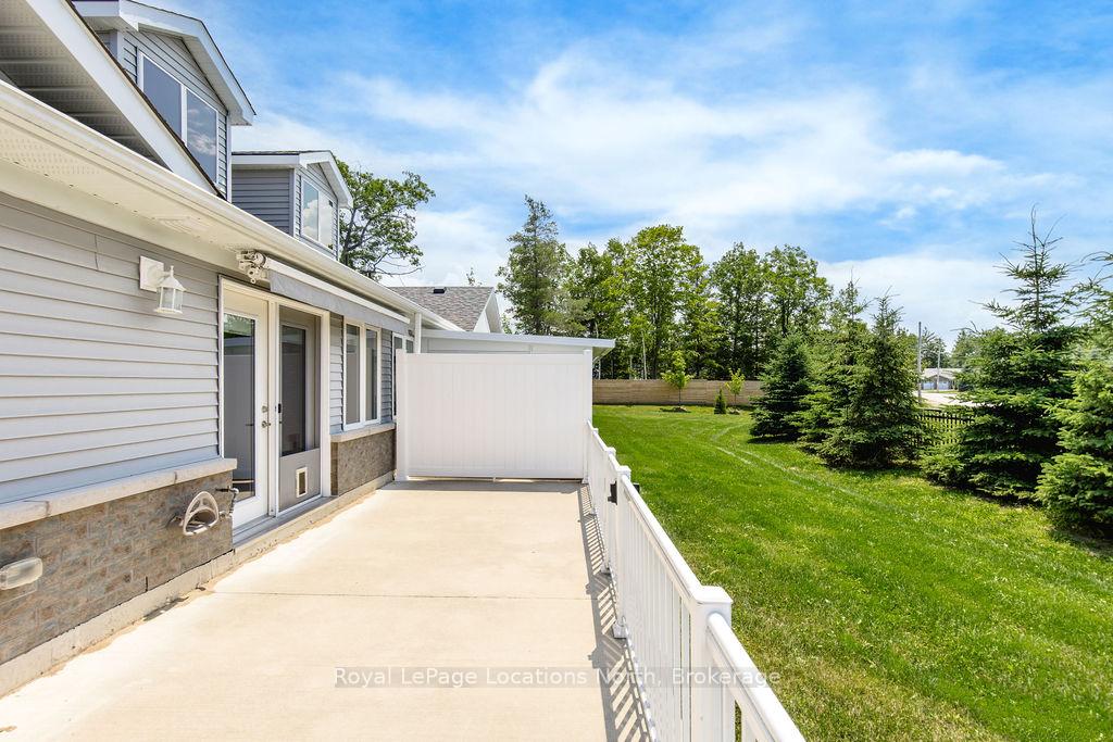 Photo 24 of 26 Ivy Crescent, Wasaga Beach — HOMEH