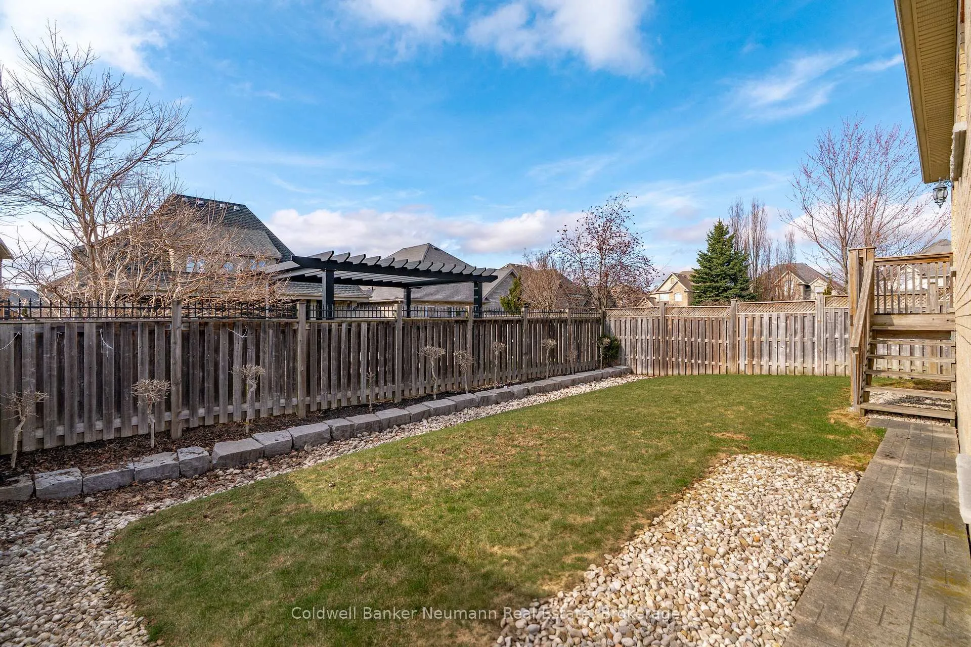 Photo 26 of 14 Sweeney Drive, Guelph, Kortright East — HOMEH