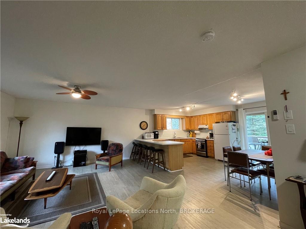 Photo 7 of 24 55TH Street S, Wasaga Beach — HOMEH