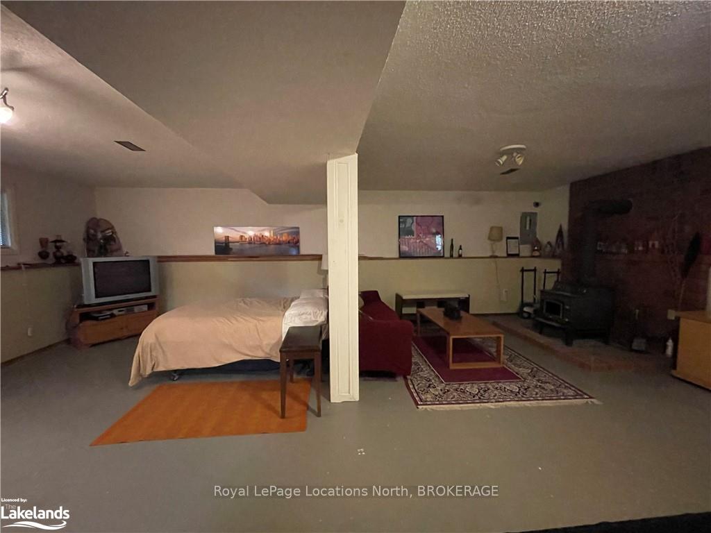 Photo 26 of 24 55TH Street S, Wasaga Beach — HOMEH