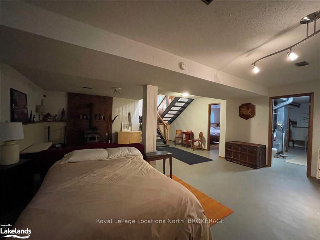 Photo 29 of 24 55TH Street S, Wasaga Beach — HOMEH