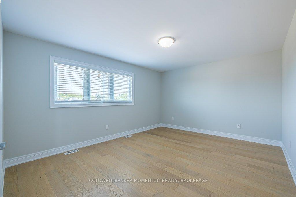 Photo 27 of 377 Willowbrook Drive, Welland, West Welland — HOMEH