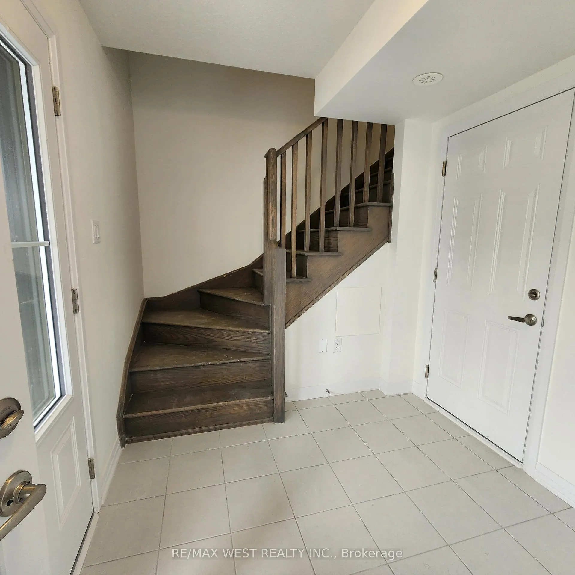 Photo 9 of 5 Pogie Drive, Welland, Dain City — HOMEH