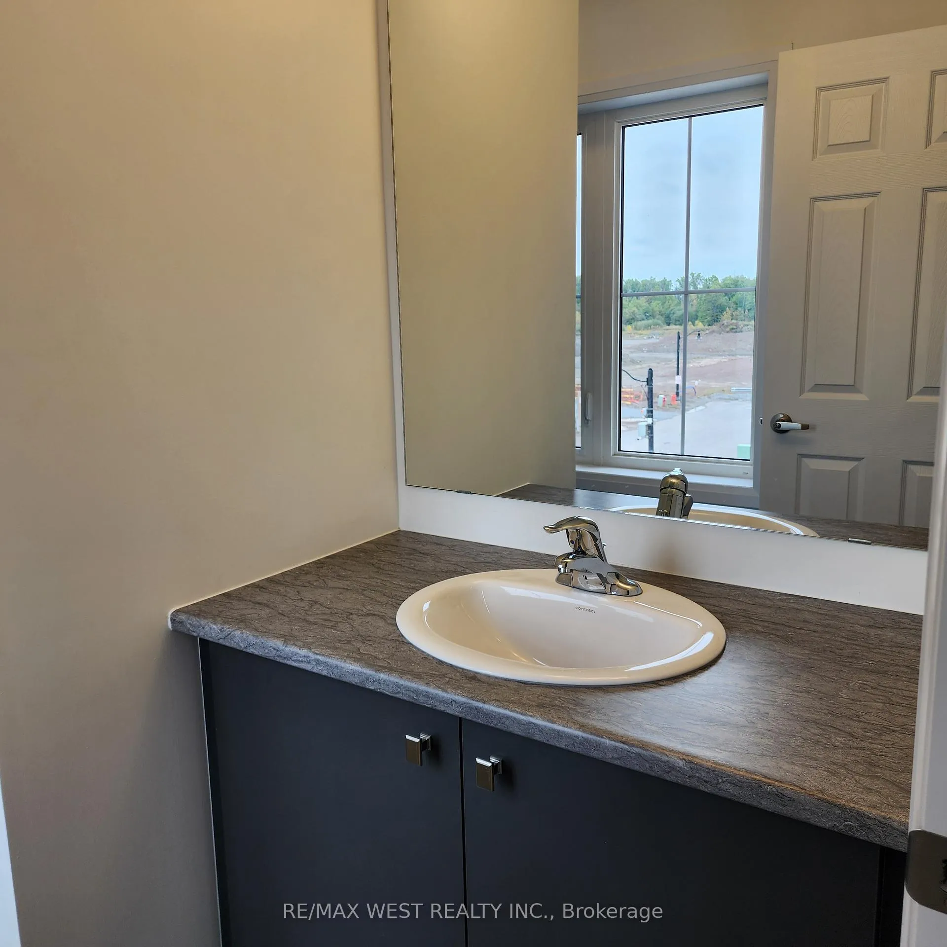 Photo 34 of 5 Pogie Drive, Welland, Dain City — HOMEH