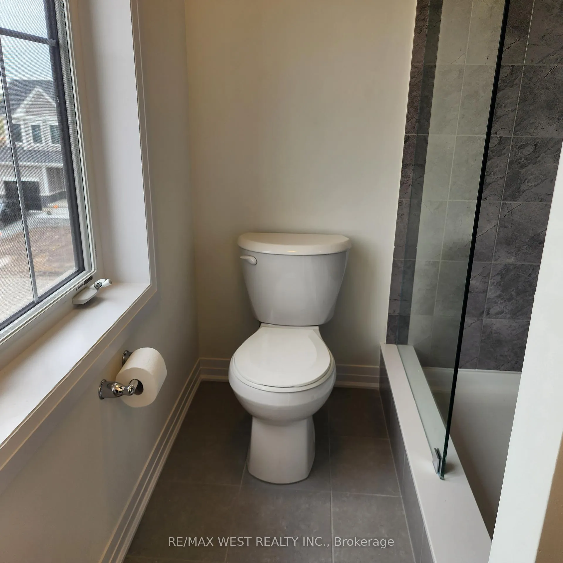 Photo 37 of 5 Pogie Drive, Welland, Dain City — HOMEH