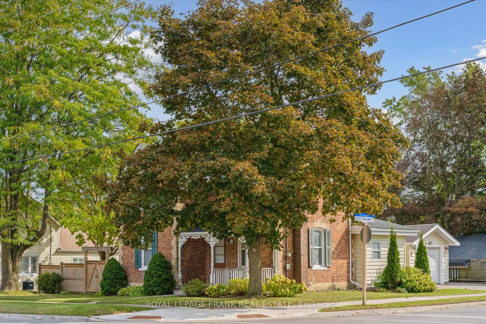 Photo 4 of 210 Brock Street W, Uxbridge — HOMEH