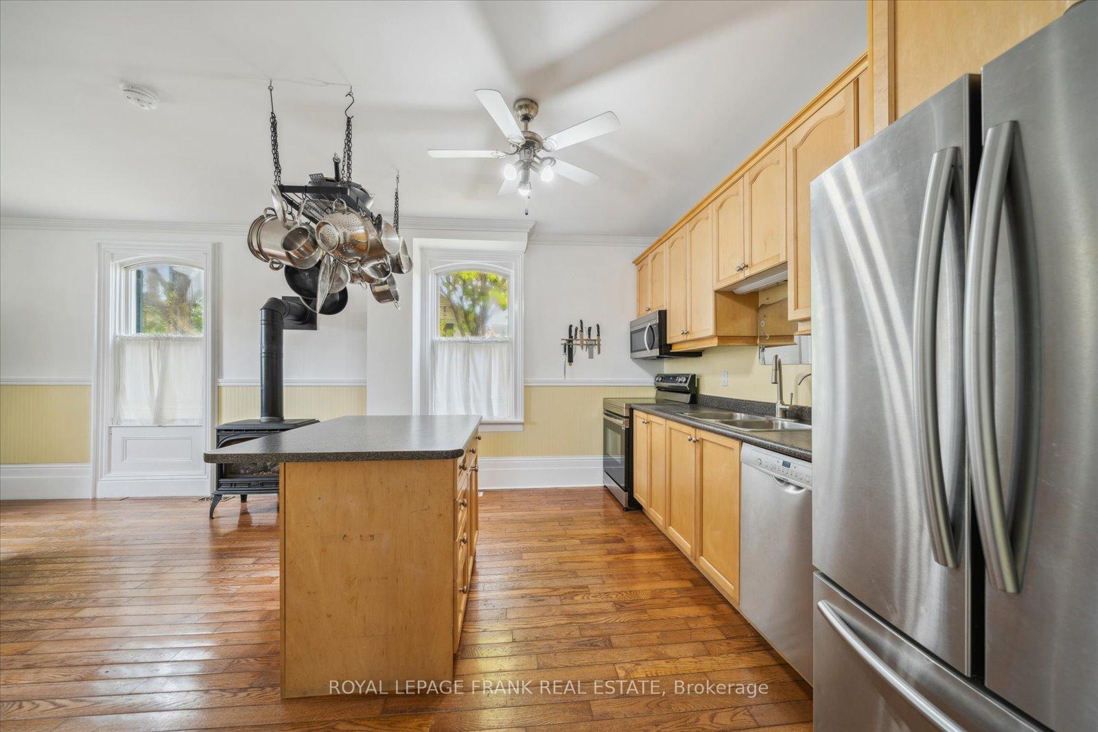 Photo 18 of 210 Brock Street W, Uxbridge — HOMEH