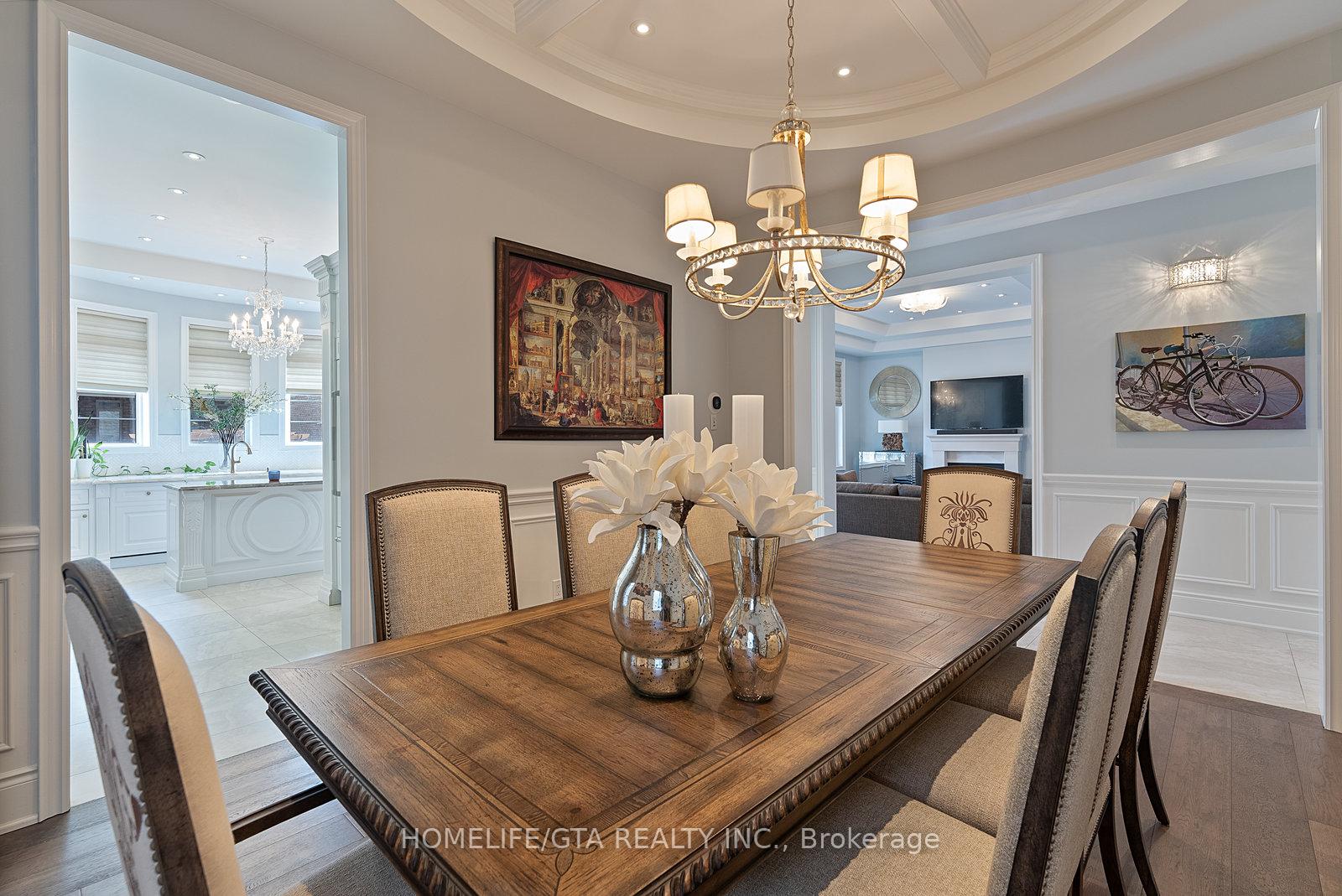 Photo 9 of 388 Woodgate Pines Drive, Vaughan, Kleinburg — HOMEH