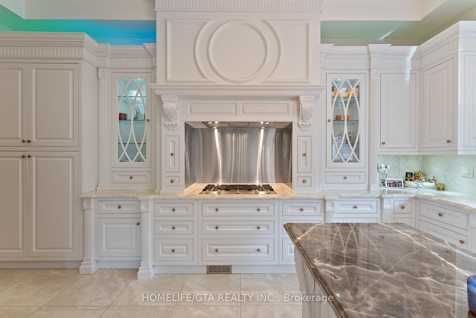 Photo 17 of 388 Woodgate Pines Drive, Vaughan, Kleinburg — HOMEH