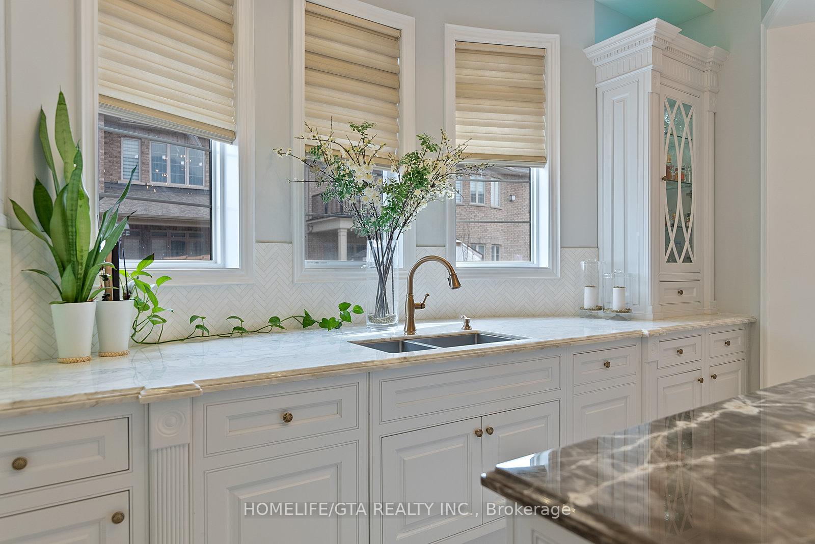 Photo 19 of 388 Woodgate Pines Drive, Vaughan, Kleinburg — HOMEH