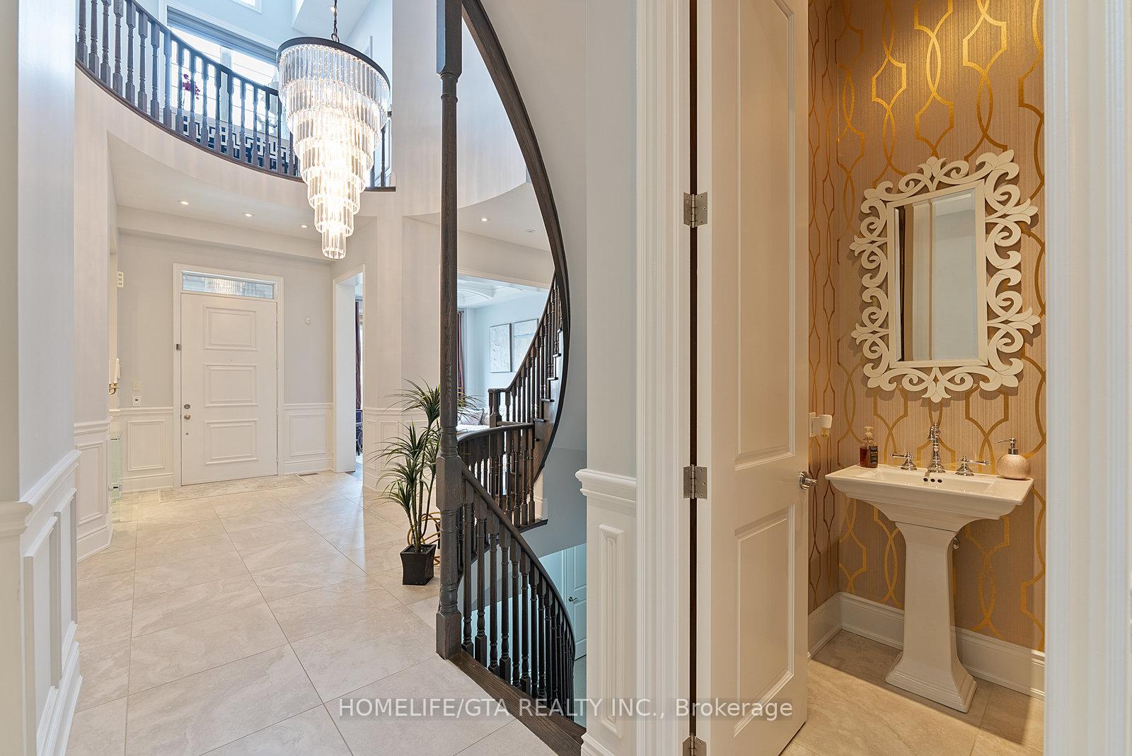Photo 23 of 388 Woodgate Pines Drive, Vaughan, Kleinburg — HOMEH