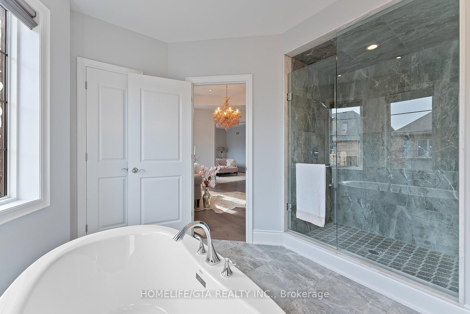 Photo 34 of 388 Woodgate Pines Drive, Vaughan, Kleinburg — HOMEH