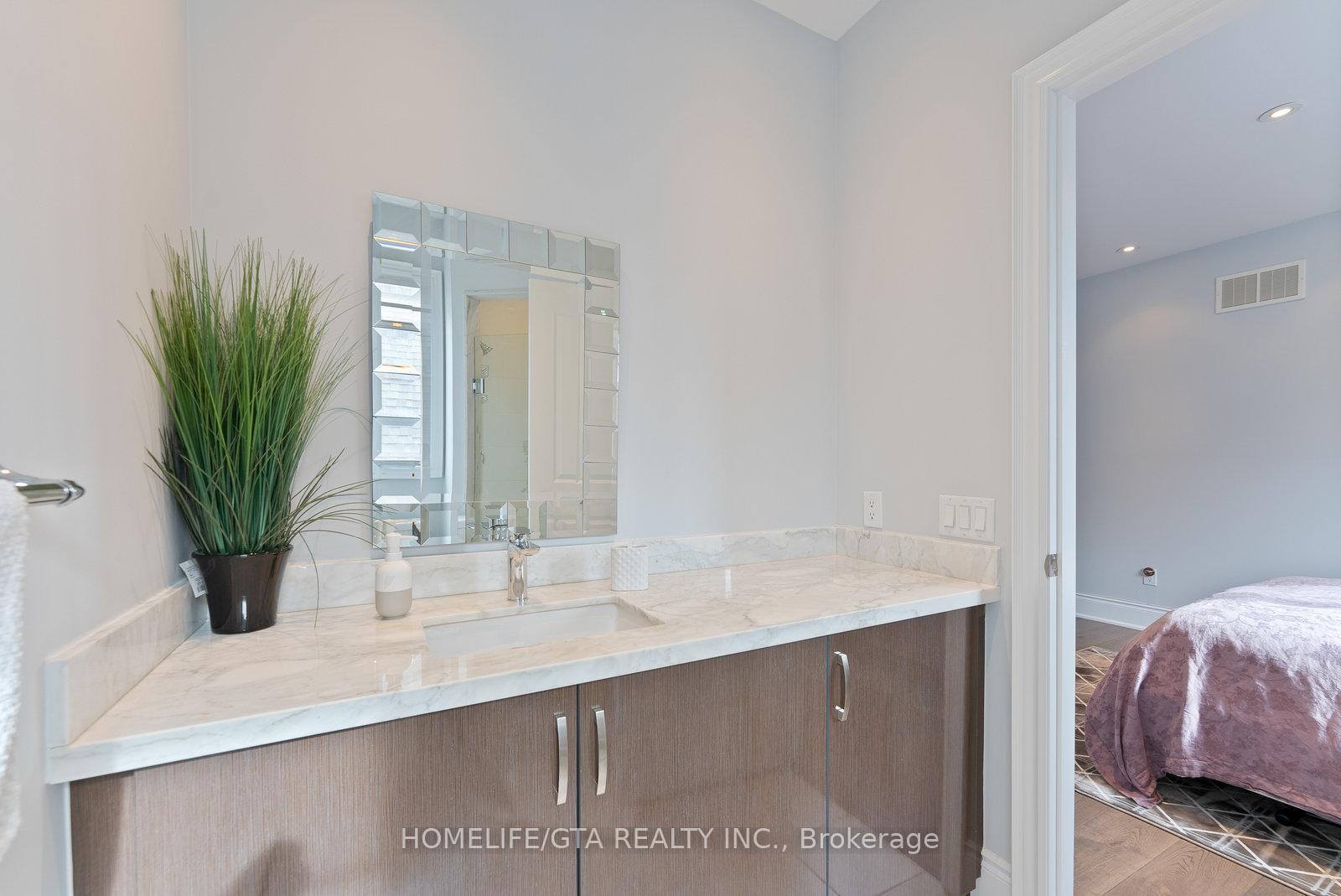 Photo 40 of 388 Woodgate Pines Drive, Vaughan, Kleinburg — HOMEH