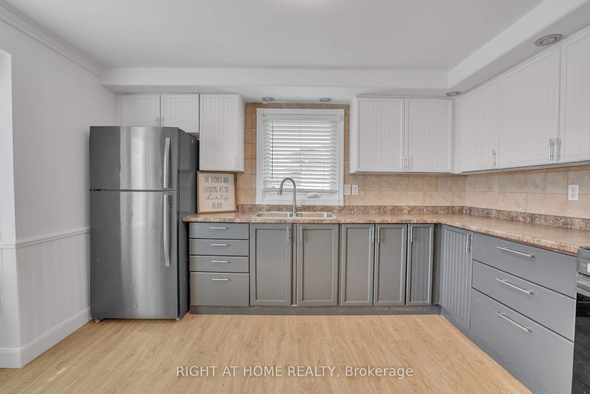 Photo 13 of 192 Edgehill (Upper) Drive, Barrie, 400 North — HOMEH