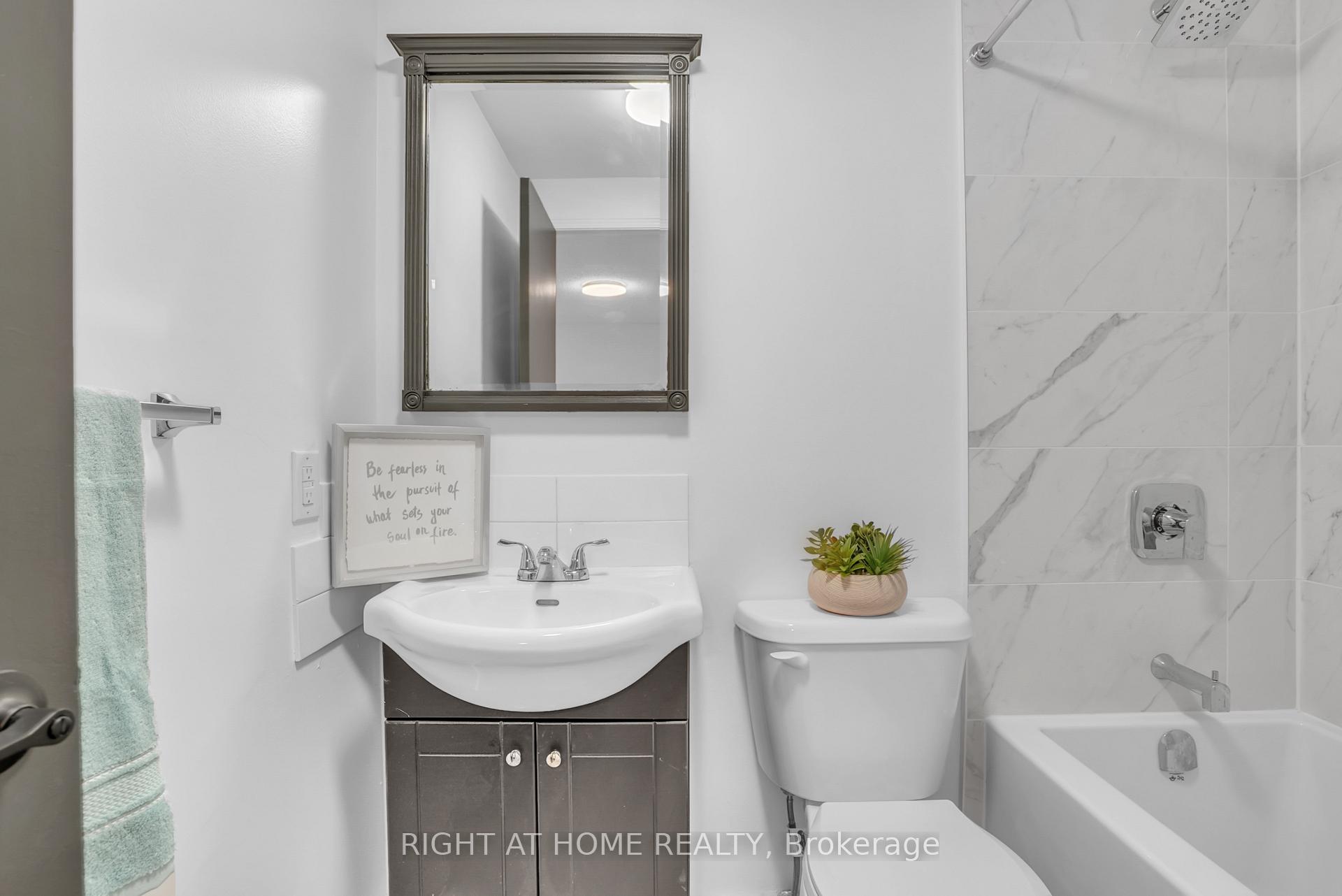 Photo 16 of 192 Edgehill (Upper) Drive, Barrie, 400 North — HOMEH