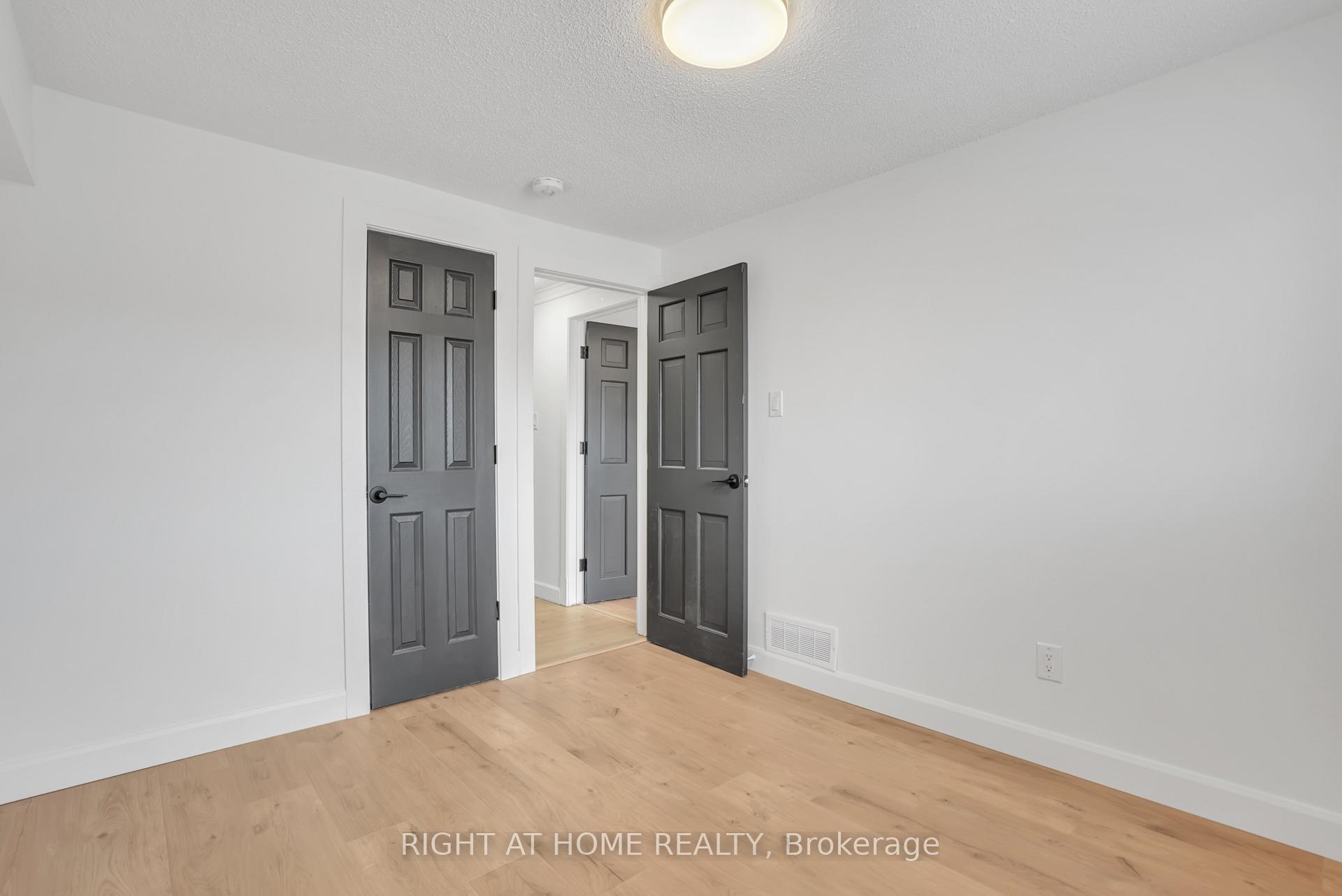Photo 27 of 192 Edgehill (Upper) Drive, Barrie, 400 North — HOMEH