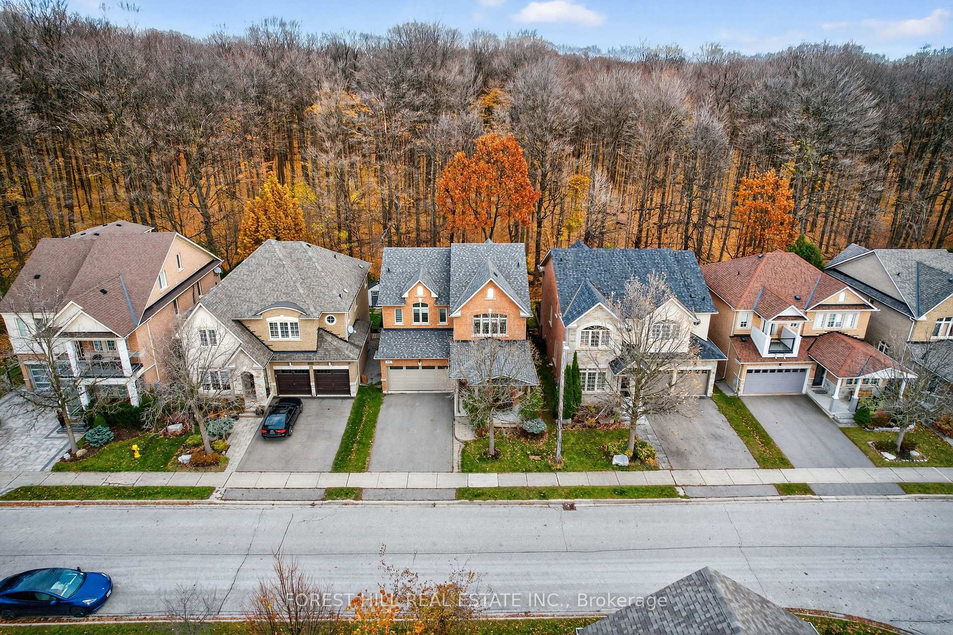 Photo 3 of 53 Couture Gardens, Vaughan, Patterson — HOMEH