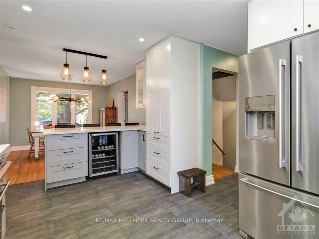 Photo 9 of 571 Duff Crescent, Ottawa, Beacon Hill North — HOMEH