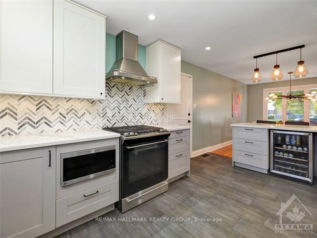 Photo 10 of 571 Duff Crescent, Ottawa, Beacon Hill North — HOMEH