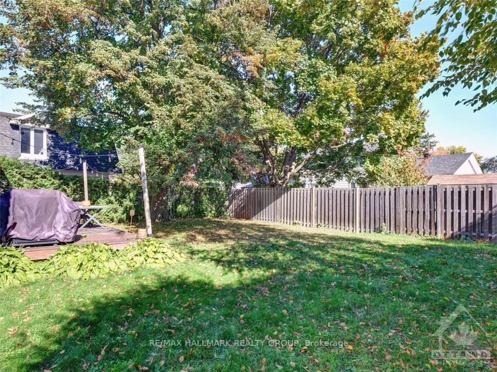 Photo 29 of 571 Duff Crescent, Ottawa, Beacon Hill North — HOMEH