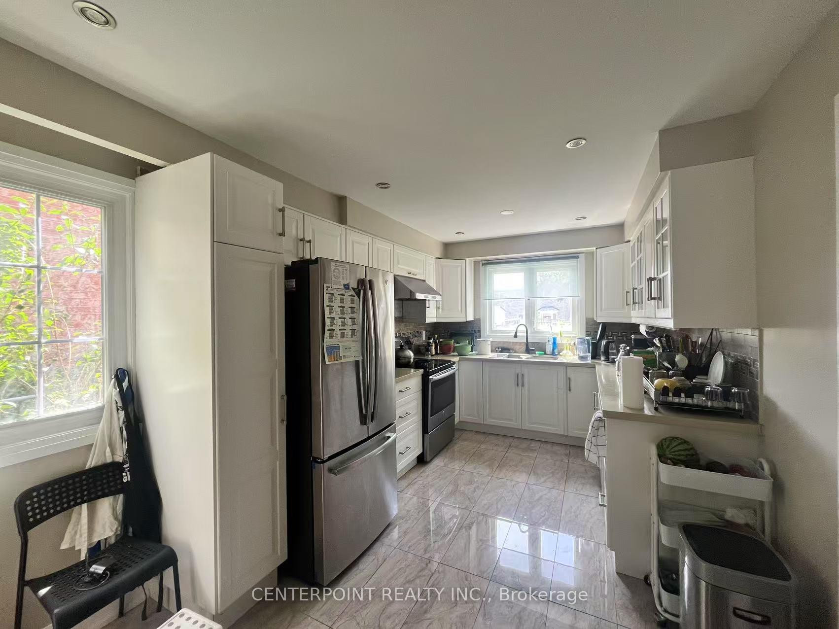 Photo 6 of 212 Tall Grass Trail, Vaughan, East Woodbridge — HOMEH