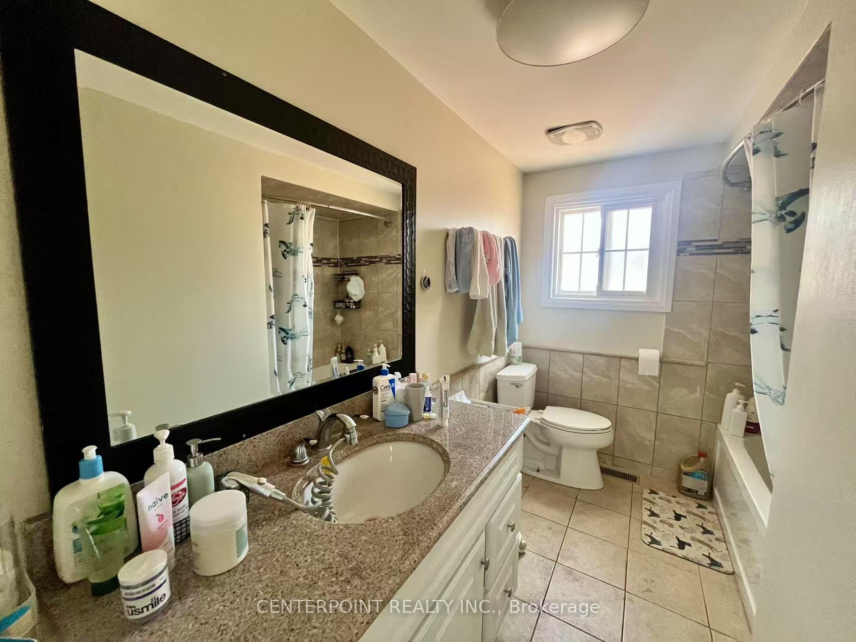 Photo 14 of 212 Tall Grass Trail, Vaughan, East Woodbridge — HOMEH