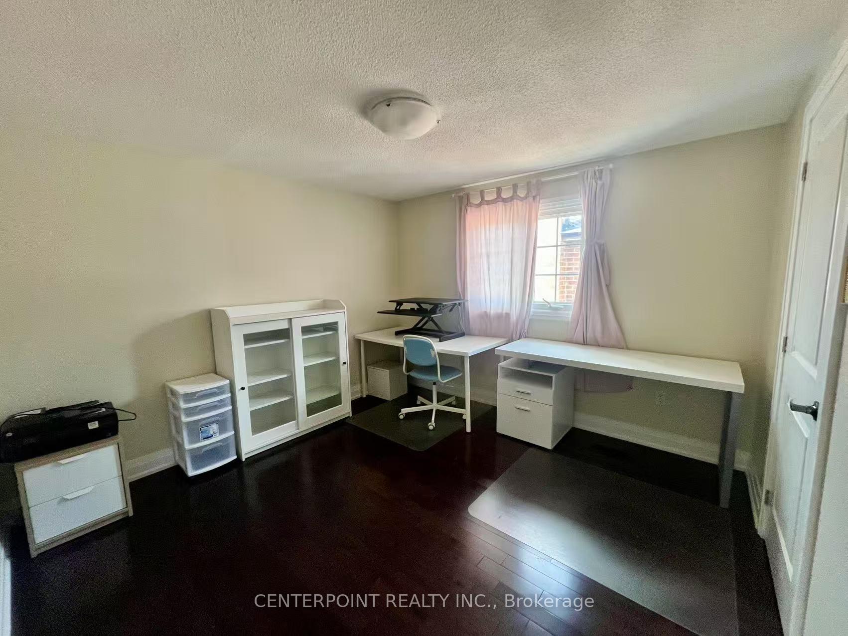 Photo 16 of 212 Tall Grass Trail, Vaughan, East Woodbridge — HOMEH