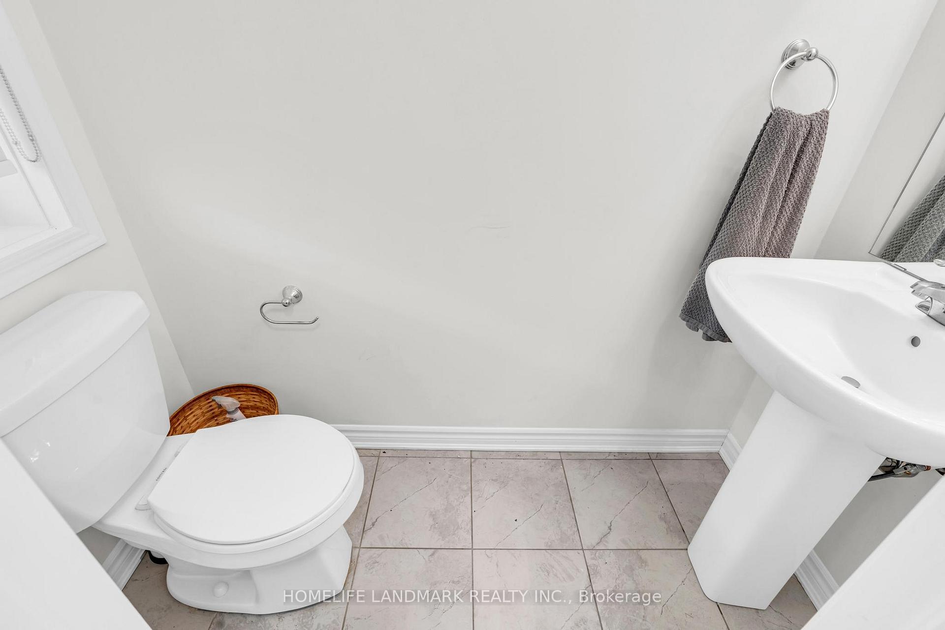 Photo 10 of 111 Sandhill Crane Drive, Wasaga Beach — HOMEH