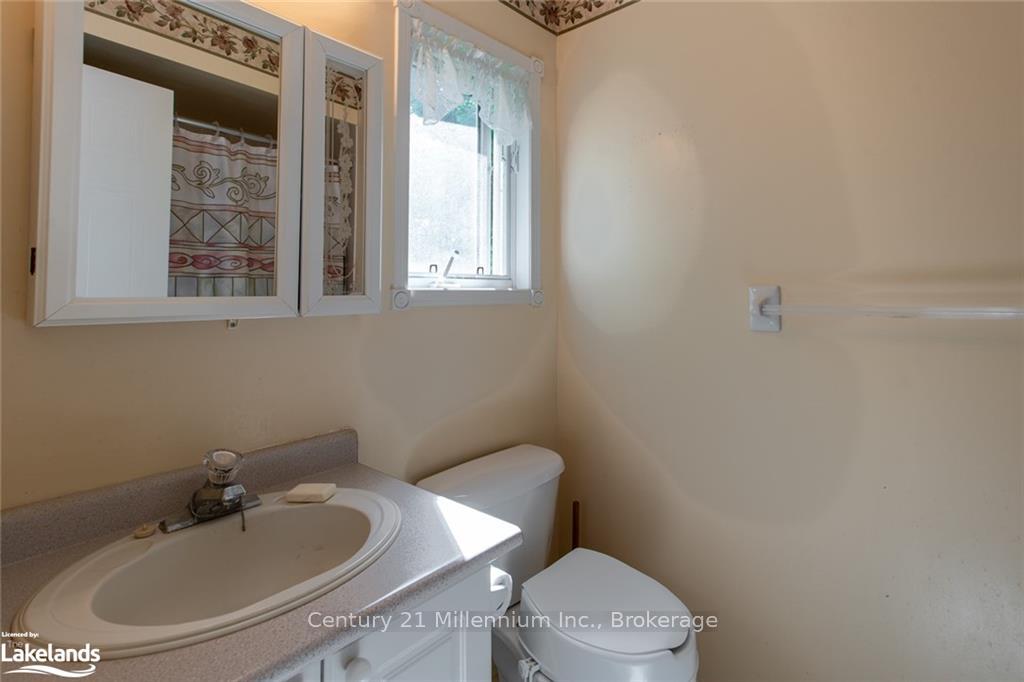 Photo 18 of 121 Fernbrook Drive, Wasaga Beach — HOMEH
