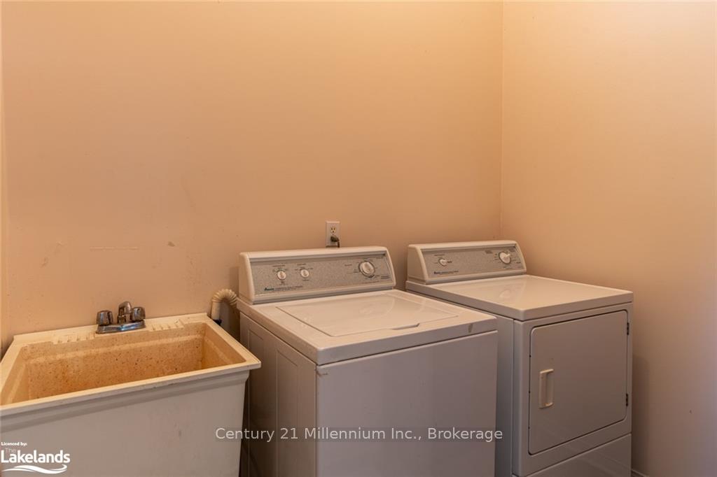 Photo 21 of 121 Fernbrook Drive, Wasaga Beach — HOMEH