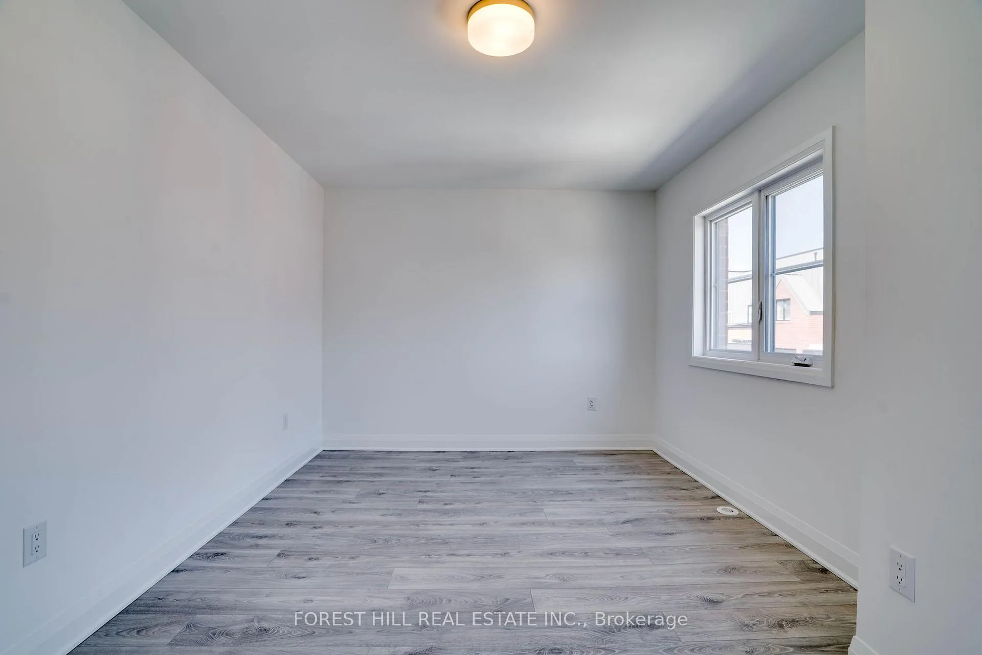 Photo 9 of 16 Chesley Street, Vaughan, Uplands — HOMEH