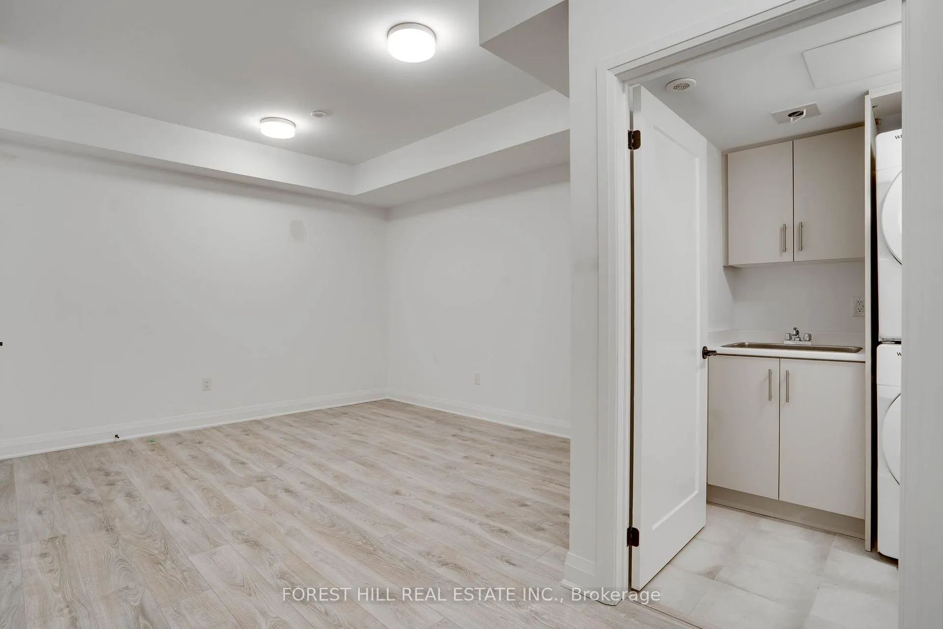 Photo 13 of 16 Chesley Street, Vaughan, Uplands — HOMEH
