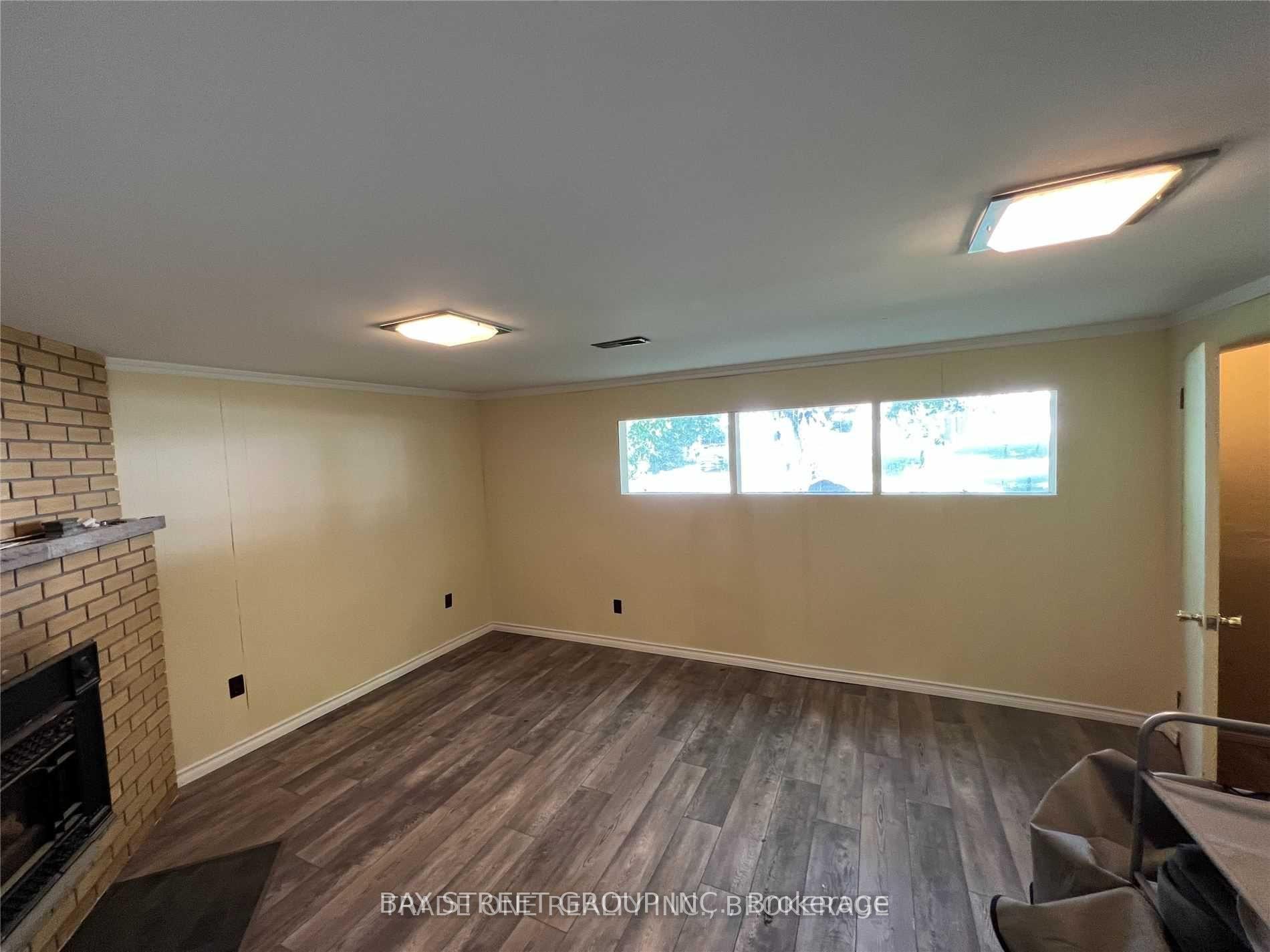 Photo 16 of 43 Cardill Crescent, Waterloo — HOMEH