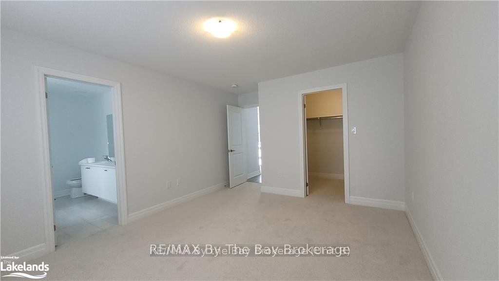 Photo 17 of 51 Federica Crescent, Wasaga Beach — HOMEH