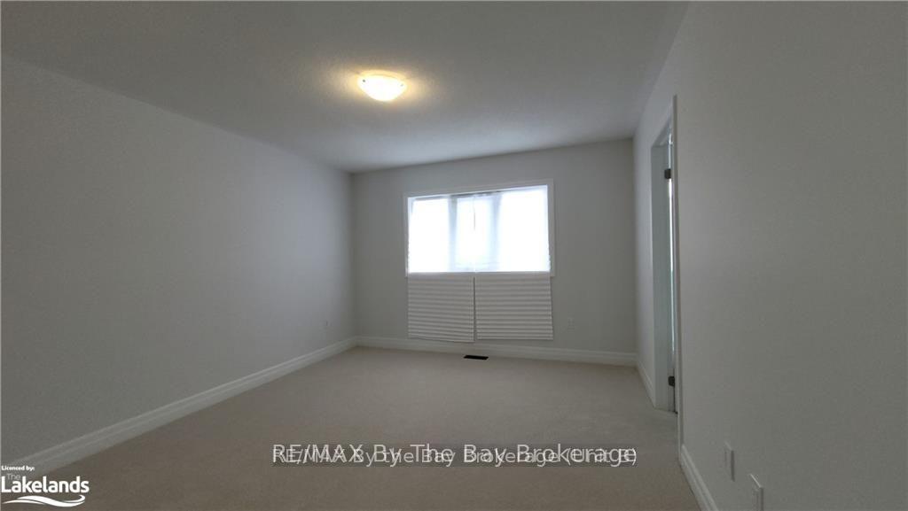 Photo 20 of 51 Federica Crescent, Wasaga Beach — HOMEH