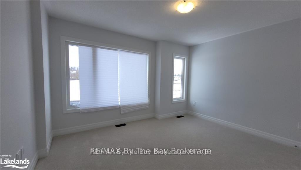 Photo 28 of 51 Federica Crescent, Wasaga Beach — HOMEH