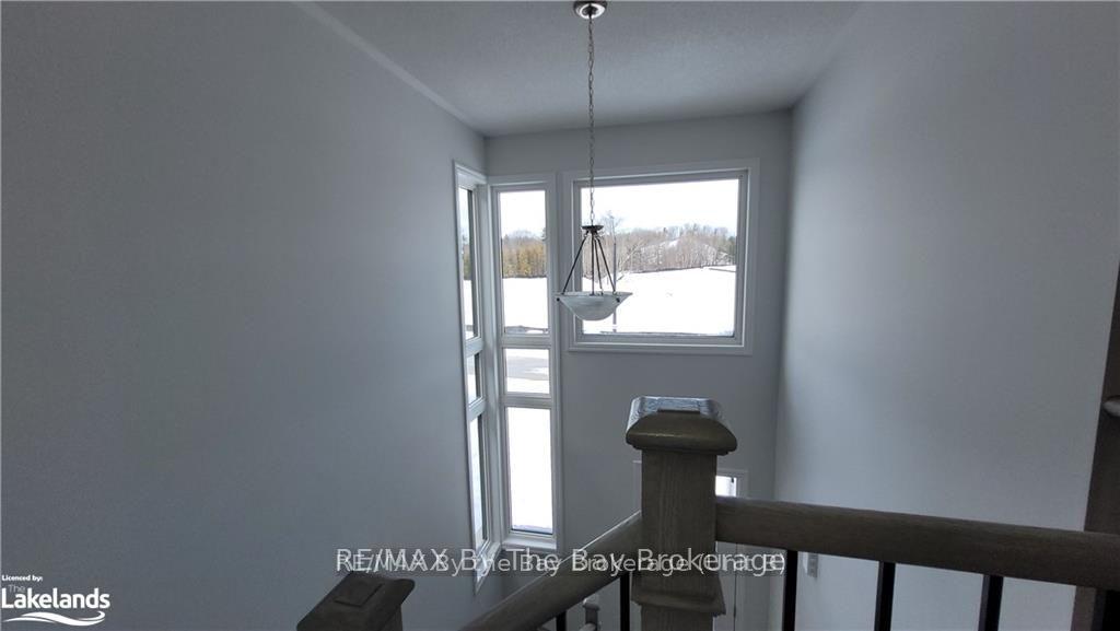 Photo 29 of 51 Federica Crescent, Wasaga Beach — HOMEH