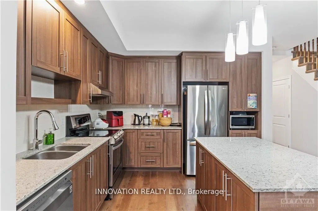 Photo 4 of 254 Munro Street, Carleton Place — HOMEH
